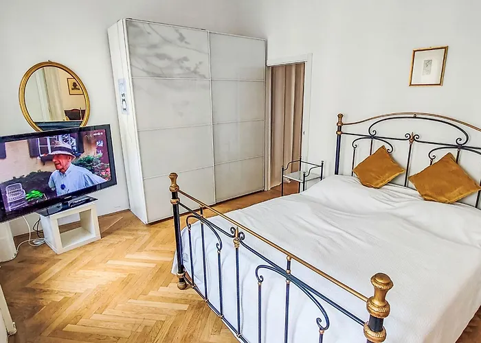 Sobieskiplatz By Interhome Wenen