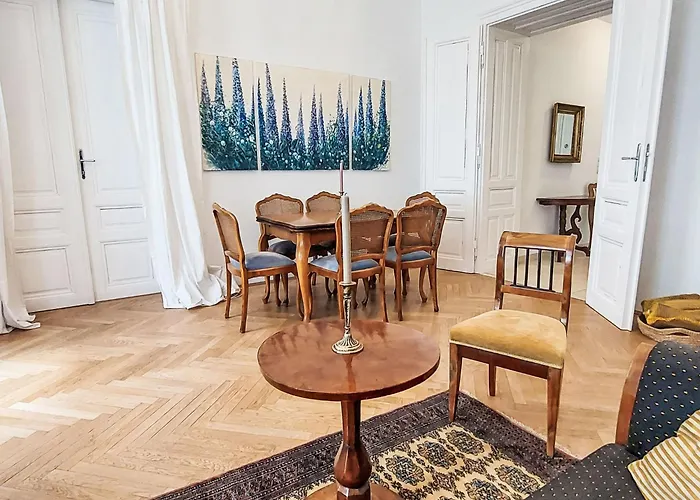 Sobieskiplatz By Interhome Wenen
